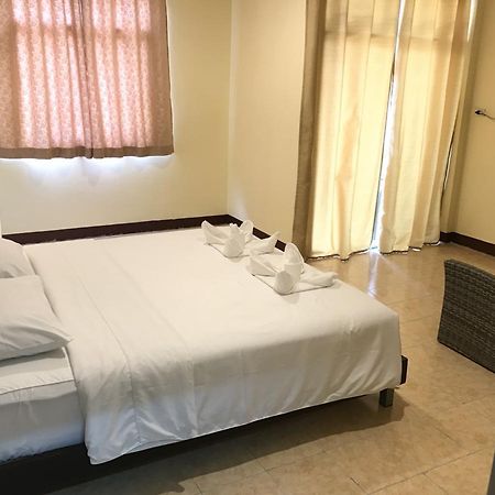 Ferb Guest House Patong Екстериор снимка