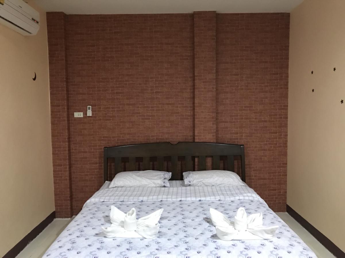 Ferb Guest House Patong Екстериор снимка