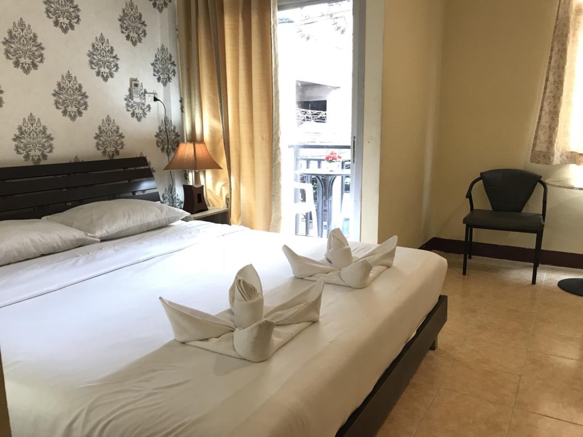 Ferb Guest House Patong Екстериор снимка